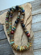Load image into Gallery viewer, Vtg authentic T and R Singer necklace turquoise graduated