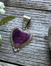 Load image into Gallery viewer, Native American Sterling Silver Purple Spiny Oyster Heart Pendant C Charley