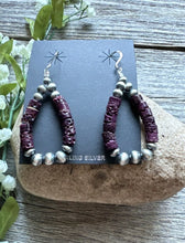Load image into Gallery viewer, Southwestern Sterling Silver Purple Spiny Oyster Pearls Loop Earrings