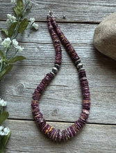 Load image into Gallery viewer, Sterling Silver Graduated Purple Spiny Oyster W Pearls Saucer Bead Necklace. 18”