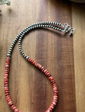 Load image into Gallery viewer, Sterling Silver Red Spiny Oyster W Multi Bead Pearls Necklace. 18 Inch. Gift