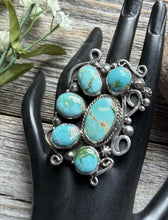 Load image into Gallery viewer, Native American Sterling Silver Turquoise Cluster Ring. Size 8.5 Geneva
