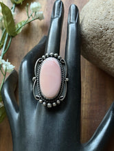 Load image into Gallery viewer, Navajo Handmade Sterling Silver Pink Conch Adjustable Ring Etta Enditto Gift