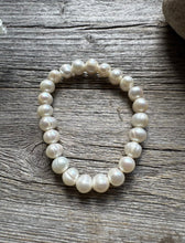 Load image into Gallery viewer, Freshwater Pearl 7 Inch Stretch Bead Bracelet Gift Southwestern