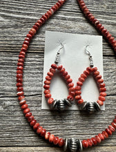 Load image into Gallery viewer, Sterling Silver Red Spiny Oyster Bead Necklace W Earrings Set Gift 18 Inch