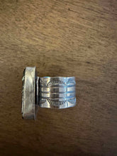 Load image into Gallery viewer, Navajo sterling silver  blk jack turquoise ring adjustable