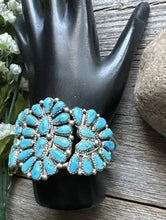 Load image into Gallery viewer, Vintage Pawn Navajo Sterling Silver Blue Turquoise Cluster Cuff Bracelet JW