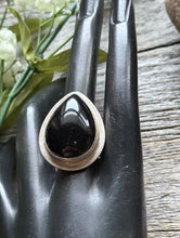 Load image into Gallery viewer, Vintage Pawn Navajo Sterling Silver Black Onyx Ring. Size 7.5 Jackson