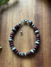 Load image into Gallery viewer, Purple Spiny Oyster 7 Inch Sterling Silver Pearls Bead Bracelet
