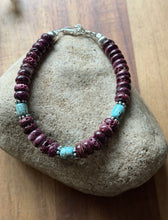Load image into Gallery viewer, Purple Spiny Oyster Turquoise 7 Inch Sterling Silver Pearls Bead Bracelet