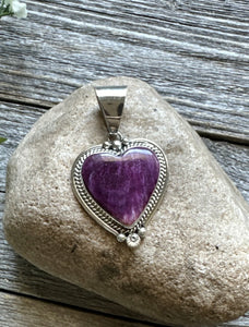 Native American Sterling Silver Purple Spiny Oyster Heart Pendant C Charley