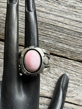 Load image into Gallery viewer, Mens Navajo 925 Sterling Silver Pink Conch Ring. Size 10.5 C Willi