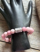 Load image into Gallery viewer, Kokopelli Pink Conch 7 Inch Stretch Stretchy Elastic Bead Bracelet Gift