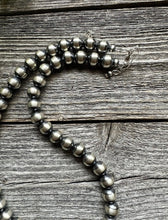 Load image into Gallery viewer, 10mm 14 Inch Striped Sterling Silver Oxidized Pearls Bead Necklace Southwestern