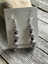 Load image into Gallery viewer, Southwestern SterlingSilver Purple Spiny  Oyster Corrugated Pearls Bead Earrings