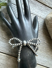Load image into Gallery viewer, Bow Sterling Silver Pearls Bead Bracelet. 7 Inch. Gift
