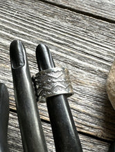 Load image into Gallery viewer, Sunshine Reeves 925 Sterling Silver Stamped Band Ring. Navajo Size 7.5 Handmade