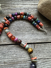 Load image into Gallery viewer, Tommy &amp; Rosita Singer T R Sterling Silver Red Spiny Oyster Bead Necklace 28”