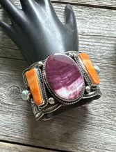 Load image into Gallery viewer, Andy Cadman Sterling Silver Purple Orange Spiny Oyster Cuff Bracelet. Navajo