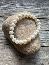 Load image into Gallery viewer, Freshwater Pearl 7 Inch Stretch Bead Bracelet Gift Southwestern