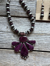 Load image into Gallery viewer, Navajo Sterling Silver Purple Spiny Oyster Pendant Necklace Earrings Set
