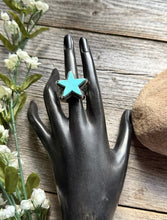 Load image into Gallery viewer, Sunshine Reeves 925 Sterling Silver Turquoise Star Stamped Ring. Navajo. Size 12