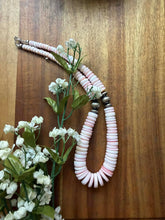 Load image into Gallery viewer, Sterling silver pink conch graduated necklace 18 inch