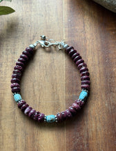Load image into Gallery viewer, Purple Spiny Oyster Turquoise 7 Inch Sterling Silver Pearls Bead Bracelet