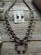 Load image into Gallery viewer, Mini Squash Blossom Sterling Silver Purple Spiny Oyster Shadow Box Necklace Set