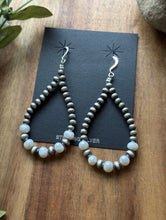 Load image into Gallery viewer, Sterling Silver Freshwater Pearl Pearls Bead Loop Hoop Earrings