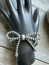 Load image into Gallery viewer, Bow Sterling Silver Pearls Bead Bracelet. 7 Inch. Gift