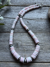 Load image into Gallery viewer, Sterling Silver Graduated Pink Conch Pearls Bead Necklace 18 Inch