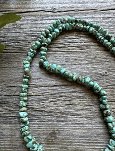 Sterling Silver Number 8 Turquoise Nuggets Bead Necklace Strand. 18 inch