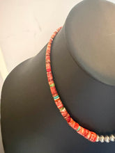 Load image into Gallery viewer, Sterling silver graduated spiny oyster necklace 18 inch