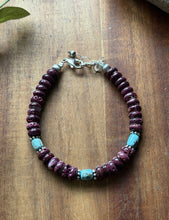 Load image into Gallery viewer, Purple Spiny Oyster Turquoise 7 Inch Sterling Silver Pearls Bead Bracelet