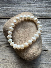 Load image into Gallery viewer, Freshwater Pearl 7 Inch Stretch Bead Bracelet Gift Southwestern