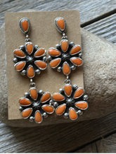 Load image into Gallery viewer, Navajo 925 Sterling Silver Orange Spiny Oyster  Cluster Handmade Earrings LY