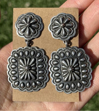 Load image into Gallery viewer, Navajo Native American Sterling Silver Stamped Handmade Earrings T O White