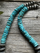 Load image into Gallery viewer, Sterling Silver Purple Spiny Oyster W Turquoise Bead Necklace. 18 inch