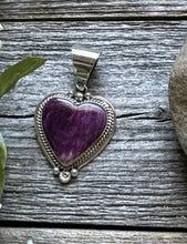 Load image into Gallery viewer, Native American Sterling Silver Purple Spiny Oyster Heart Pendant C Charley