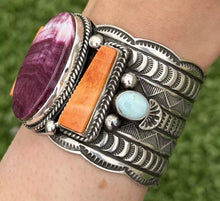 Load image into Gallery viewer, Andy Cadman Sterling Silver Purple Orange Spiny Oyster Cuff Bracelet. Navajo