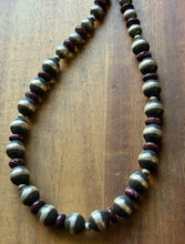 Load image into Gallery viewer, Southwestern Sterling Silver Purple Spiny Oyster Pearls Bead Necklace 20 inch