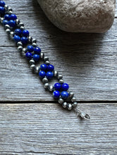 Load image into Gallery viewer, Floral Sterling Silver Blue Lapis Pearls Bead Bracelet. 7 Inch