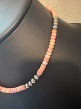 Load image into Gallery viewer, Sterling silver pink conch bead necklace 18 inch