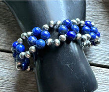 Load image into Gallery viewer, Floral Sterling Silver Blue Lapis Pearls Bead Bracelet. 7 Inch