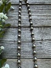 Load image into Gallery viewer, 10mm 18 inch Striped Sterling Silver Pearls Rosary Bead Necklace.