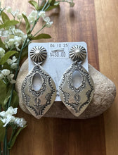 Load image into Gallery viewer, Navajo Sterling Silver Stamped Leaf Earrings. VJP Vincent