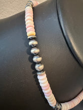 Load image into Gallery viewer, Sterling silver pink conch bead necklace 18 inch