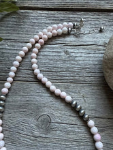 Load image into Gallery viewer, Sterling Silver 6mm Pink Conch Round Bead W Pearls Necklace. 18 inch