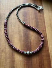 Load image into Gallery viewer, Sterling Silver Purple Spiny Oyster W Multi Bead Pearls Necklace. 18 Inch. Gift